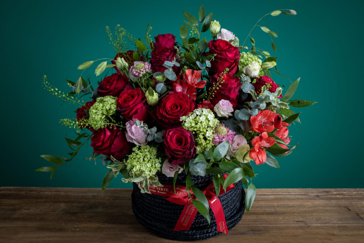 Hot Ruby Garden | Floral Arrangements Online | Online Flower Shop HK
