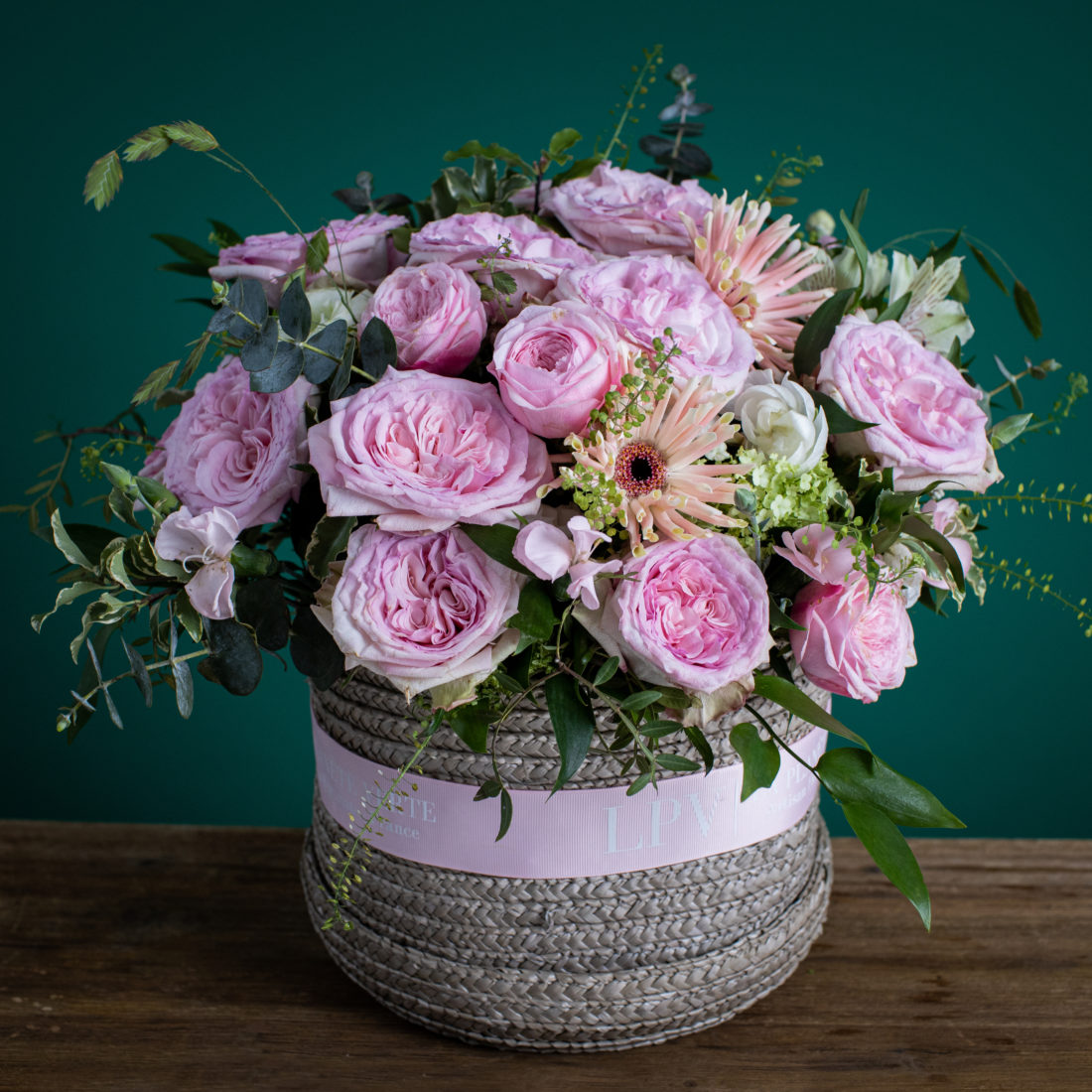 Romantic Juliet Garden | Pink Roses Basket Arrangement | LPV HK